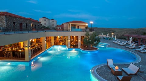 Property building, Swimming pool
