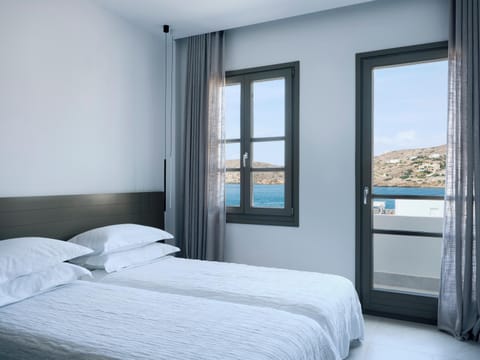 Bed, Bedroom, Sea view