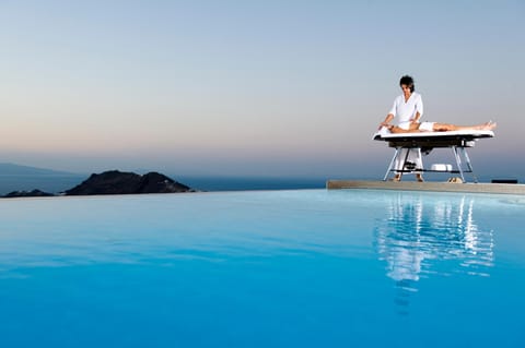 Massage, Swimming pool