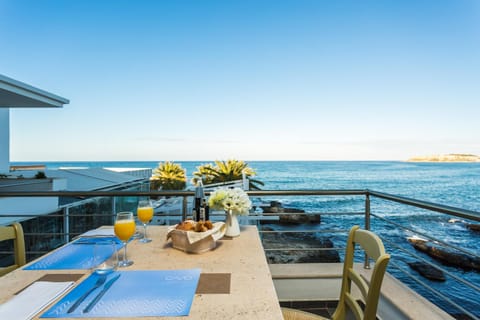 Balcony/Terrace, Beach, Landmark view, Sea view