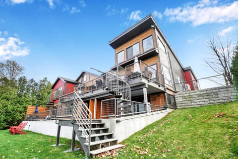 Property building, Day