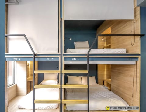 bunk bed