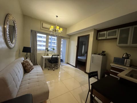 Kitchen or kitchenette, Living room, Seating area, air conditioner