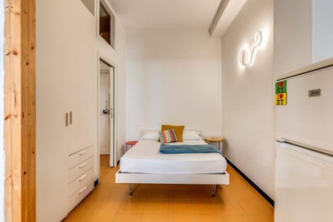 AwesHomeItaly - Cinque Terre Colors Studio Apartment in La Spezia