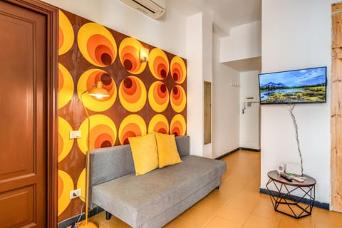 AwesHomeItaly - Cinque Terre Colors Studio Apartment in La Spezia