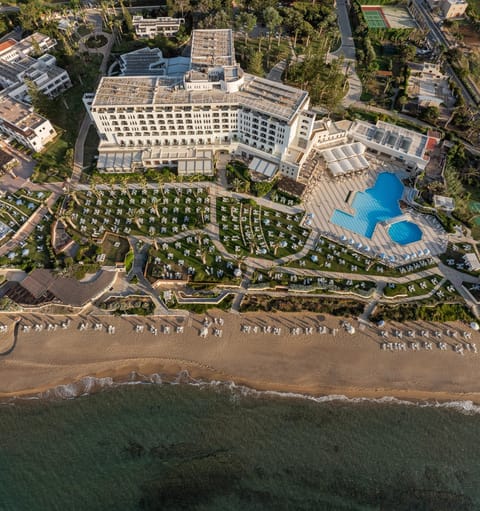 Property building, Bird's eye view, Beach, Swimming pool