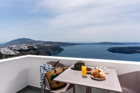 Mardanza Krokos Suites Apartment hotel in Imerovigli