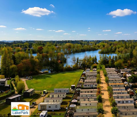 Lake Park Campground/ 
RV Resort in Flanders