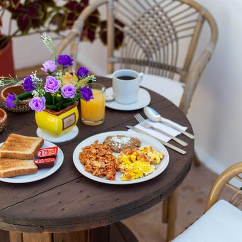 Balcony/Terrace, Food, Breakfast