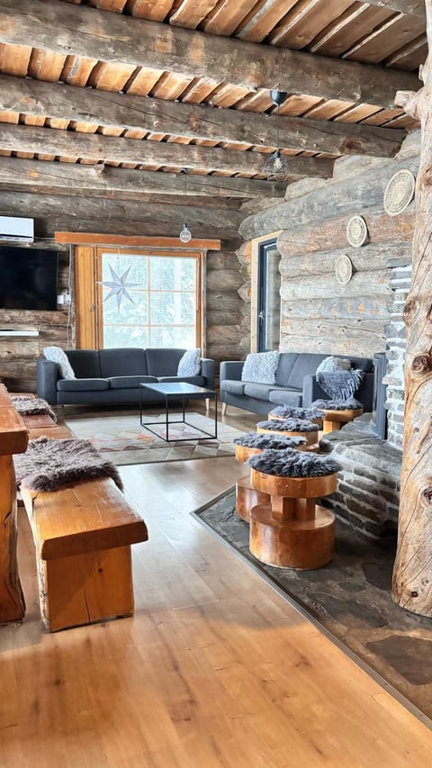 Riihitulkku Lodge Chalet in Finland