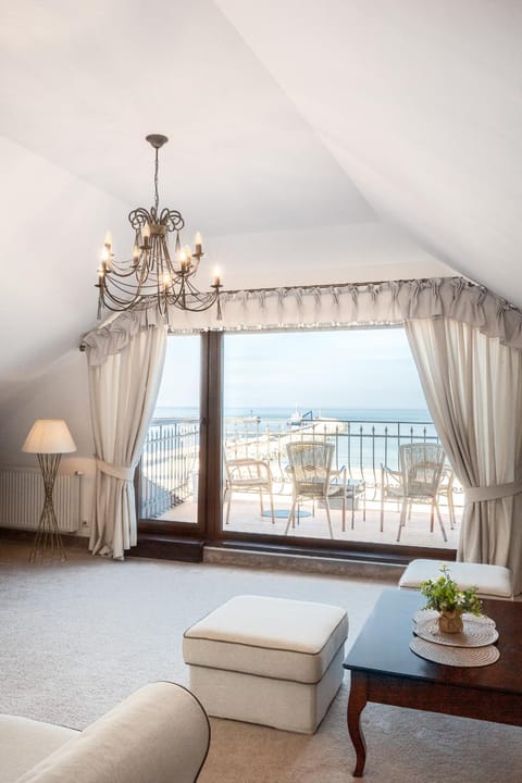 Spring, Living room, Sea view