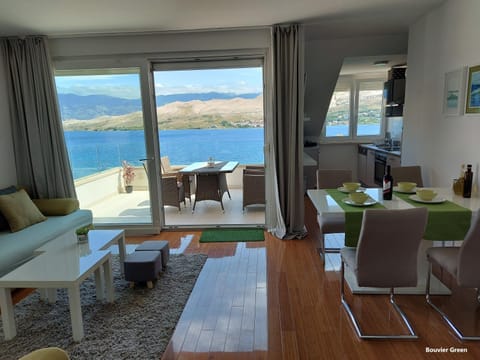 View (from property/room), Balcony/Terrace, Living room, Seating area, Dining area, Sea view