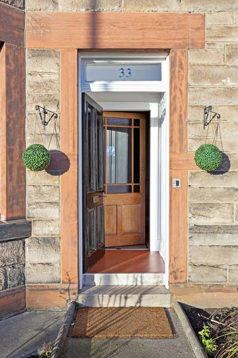 Facade/entrance, Property logo or sign, Internal: Not applicable to any particular room