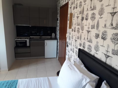 Photo of the whole room, Decorative detail