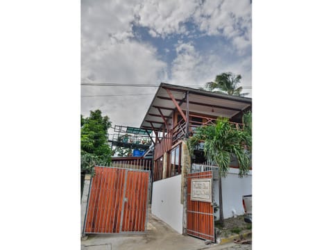 Property building, Day