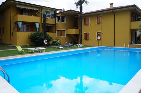 Facade/entrance, Garden, Swimming pool