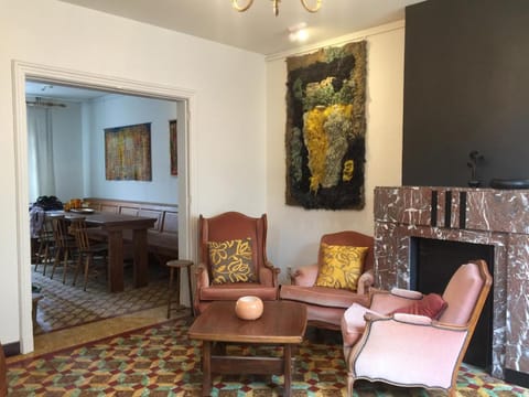 Living room, Decorative detail