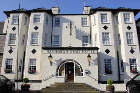 Facade/entrance, Street view