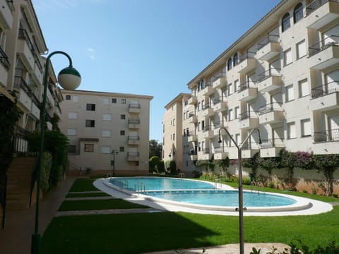 Day, Swimming pool, Swimming pool