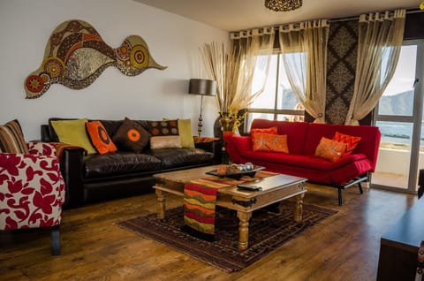 Living room, Photo of the whole room