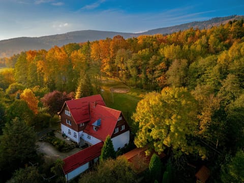 Property building, Bird's eye view, Mountain view