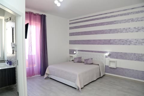 Day, Photo of the whole room