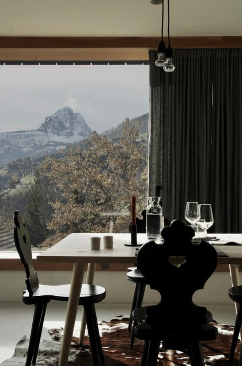View (from property/room), Dining area, Food, Mountain view