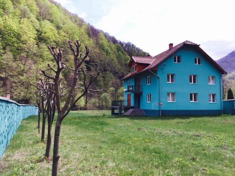 Property building, Garden view, Mountain view