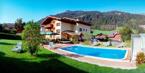 Garden, Swimming pool