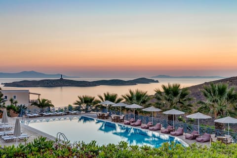 Pool view, Sea view, Swimming pool