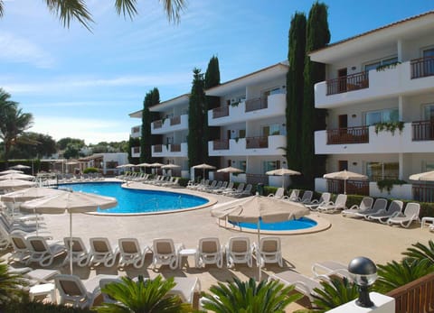 Property building, Facade/entrance, Pool view, Swimming pool