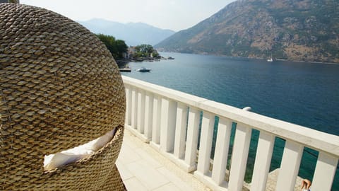 View (from property/room), Balcony/Terrace, Mountain view, Sea view