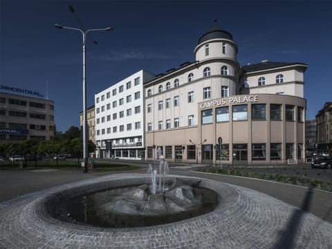 Property building, Facade/entrance
