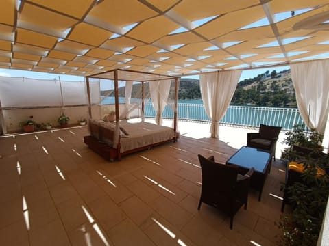 View (from property/room), Balcony/Terrace, Seating area