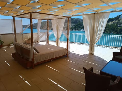 View (from property/room), Balcony/Terrace, Seating area