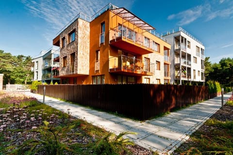 Property building, Facade/entrance, Floor plan