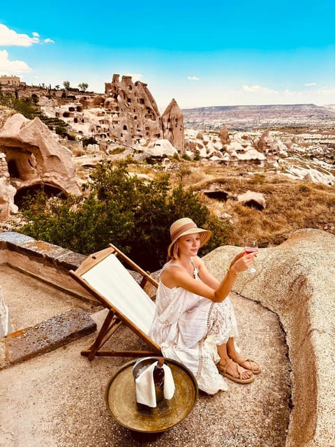 Nearby landmark, Natural landscape, View (from property/room), Balcony/Terrace, Mountain view