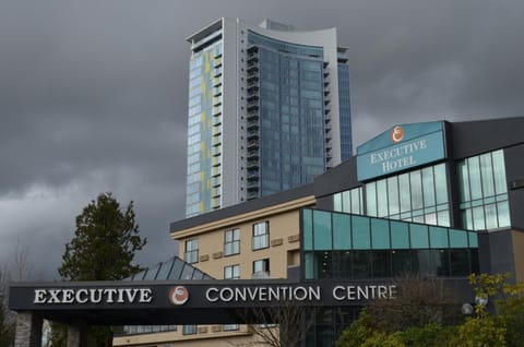 Executive Suites Hotel & Conference Center, Metro Vancouver Hotel in Burnaby