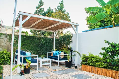 Balcony/Terrace, Lounge or bar, Garden view
