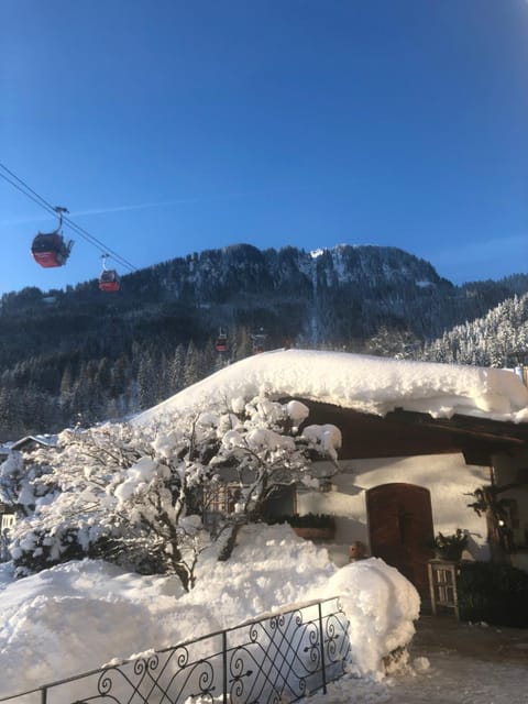 Pension Hinterseer Bed and Breakfast in Kitzbuhel