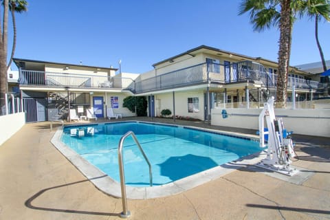 On site, Pool view, Swimming pool
