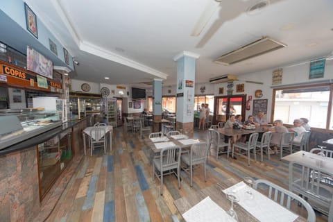 Hostal Virginia Bed and Breakfast in Ribera Baixa