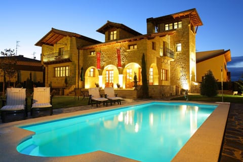 Facade/entrance, Swimming pool, Swimming pool