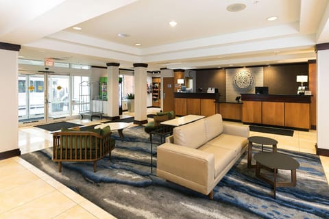 Fairfield Inn & Suites by Marriott Milwaukee Airport Hotel in Oak Creek