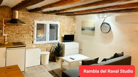 The Hipstel Parallel Apartment in Barcelona