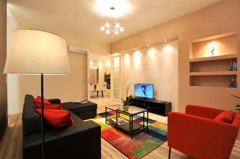 TV and multimedia, Living room, Seating area