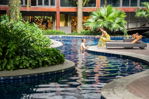Swimming pool