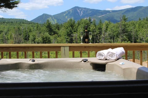 Patio, Summer, Garden, Hot Tub, On site, Mountain view