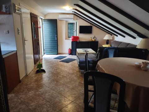 Captain's House in Dobrota Apartment in Dobrota