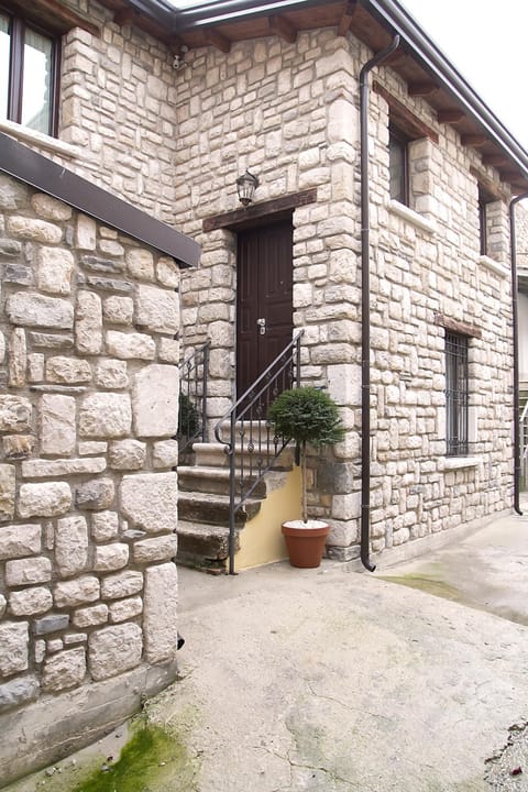 Property building, Facade/entrance
